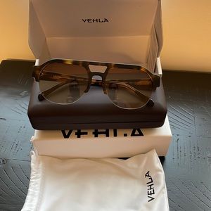 Vehla sunglasses NWT Bambi style